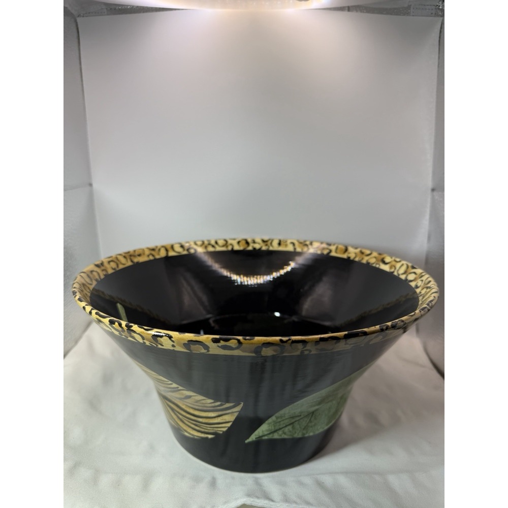 Laurie Gates Ware Ceramic Decorative Bowl Dish Pot Tropical Leaf Black Botanical